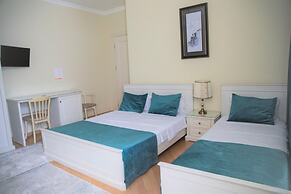 Crown Hotel