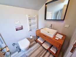 Serguzest Otel