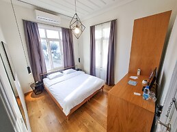 Serguzest Otel