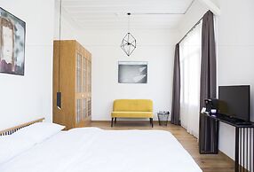 Serguzest Otel