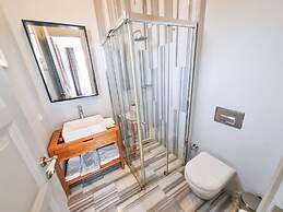 Serguzest Otel