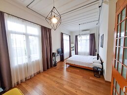 Serguzest Otel