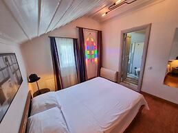Serguzest Otel