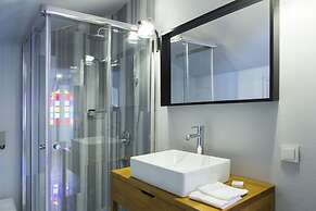 Serguzest Otel