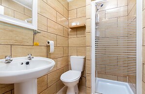 The Maples Hotel