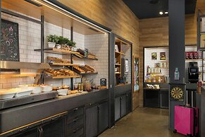 MOXY London Stratford