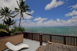 Raro Beach Bach