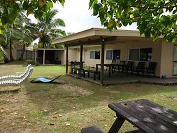 Raro Beach Bach