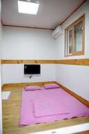 Heungbuga Hanok Guesthouse