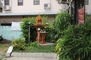 Saeng Chan Apartment