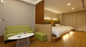 Ting-Feng B&B