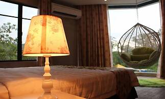 Just In Hotel