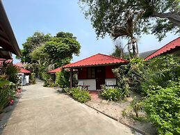 Haadrin Resort