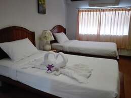 Haadrin Resort