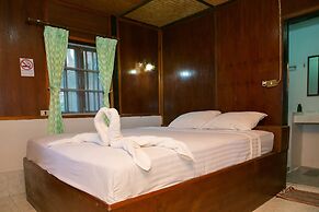 Haadrin Resort