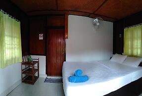 Haadrin Resort