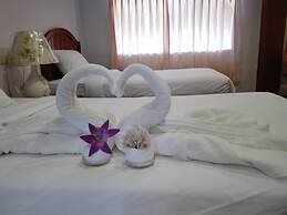 Haadrin Resort