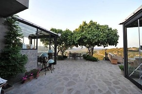 Assosyal Hotel