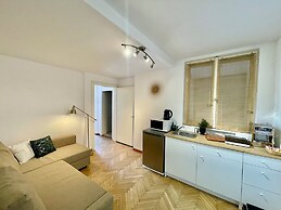Metropole Apartments Old City