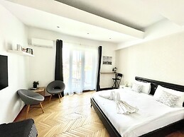 Metropole Apartments Old City