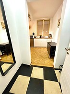 Metropole Apartments Old City