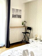 Metropole Apartments Old City
