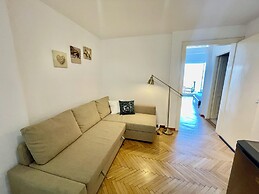 Metropole Apartments Old City
