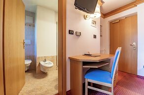 Hotel Meida