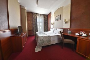 Rachmaninoff hotel
