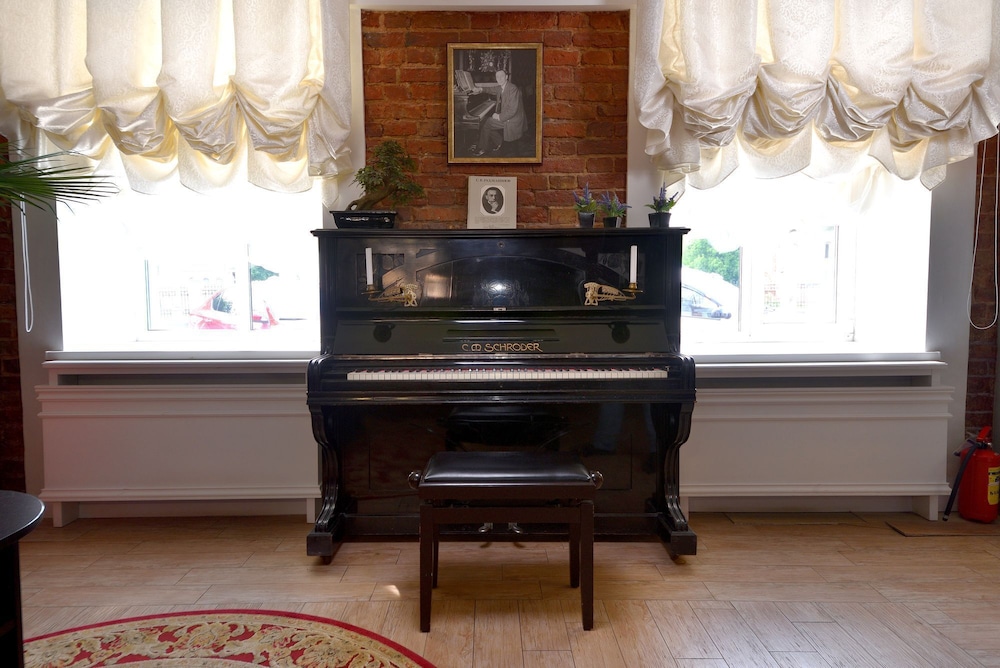 Rachmaninoff hotel