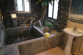Pottery B&B