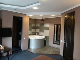 Shadow Boutique Hotel & Spa