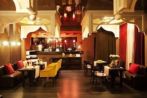 Shadow Boutique Hotel & Spa