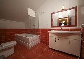 Sea House Hotel