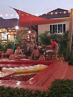 Red Moon Hideaway