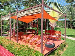 Red Moon Hideaway