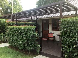 Red Moon Hideaway