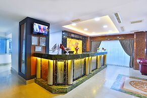 Marathon Hotel