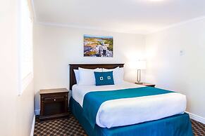 Royal Inn & Suites