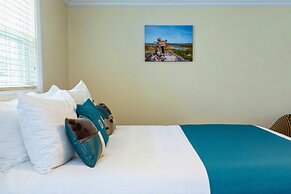 Royal Inn & Suites
