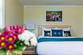 Royal Inn & Suites