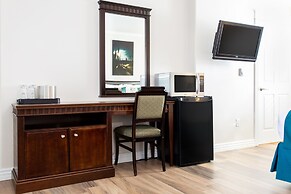 Royal Inn & Suites