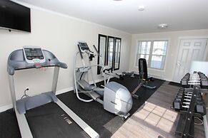 Royal Inn & Suites