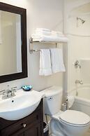 Royal Inn & Suites