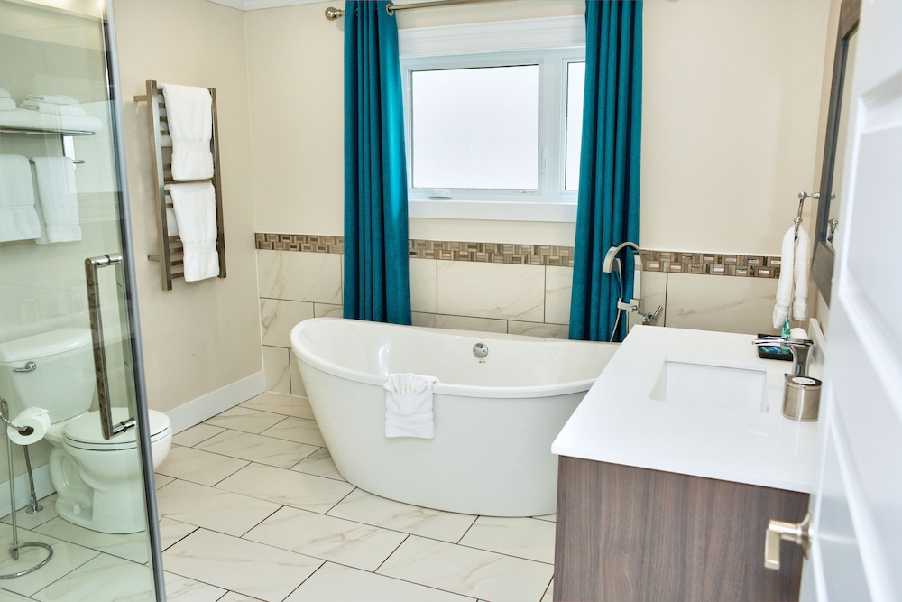 Royal Inn & Suites