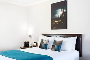 Royal Inn & Suites