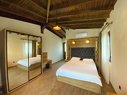 Assos Park Hotel