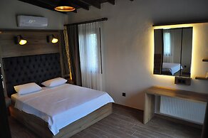 Assos Park Hotel