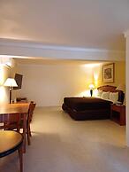 Hafersons Inn Hotel & Suites