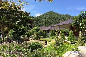 Khaokhab Lodge